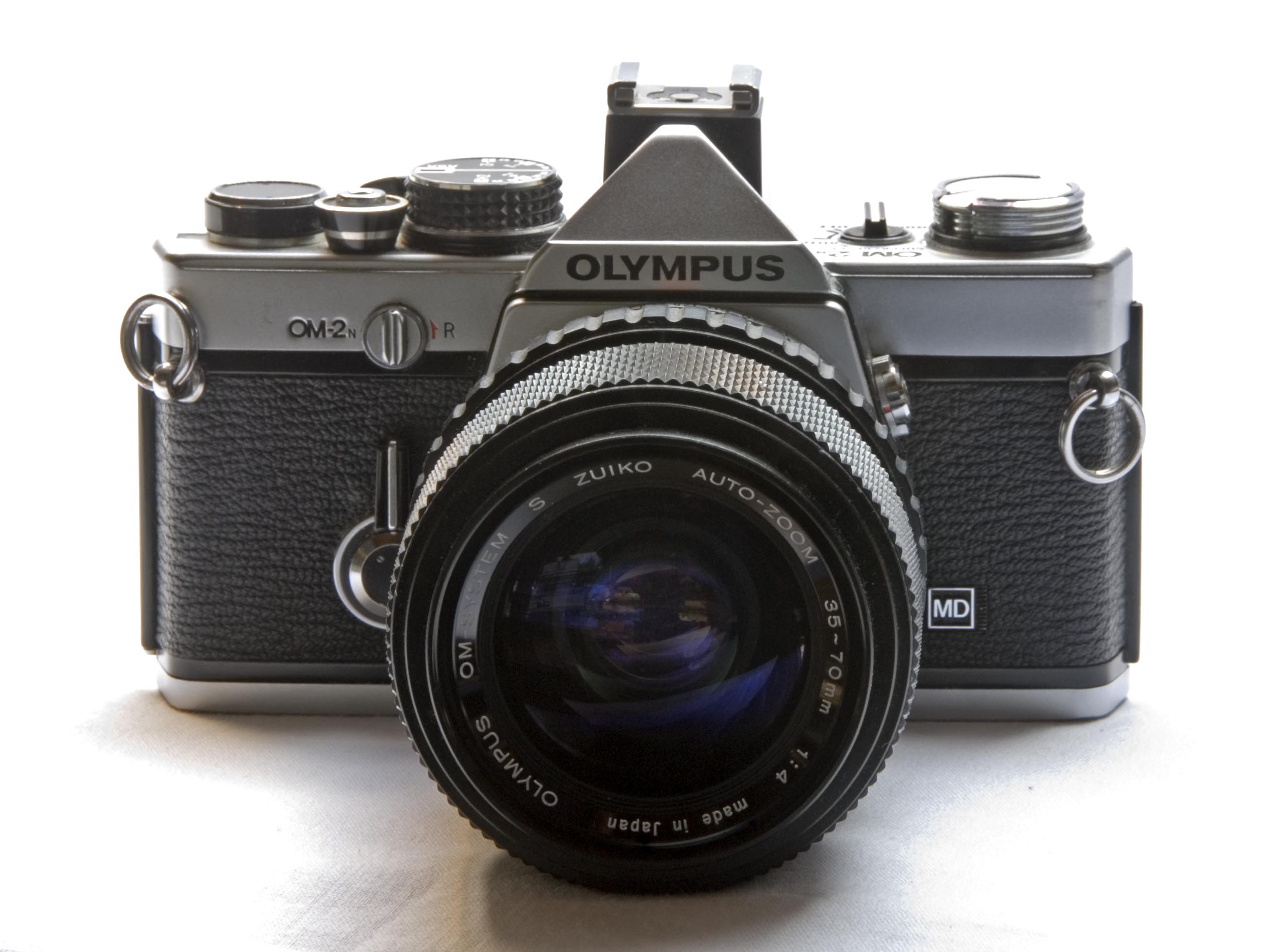 OLYMPUS OM-2n MD